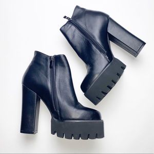 Mi-Mai 90’s Gothic Platform Black Boots Sz 5